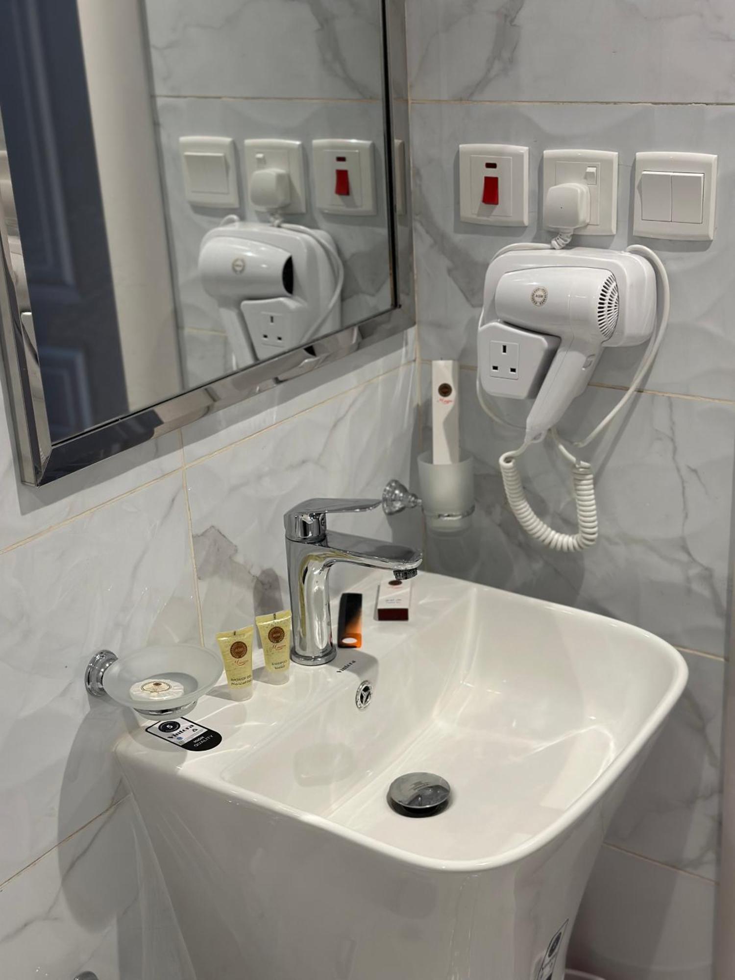 Roma House شقة *