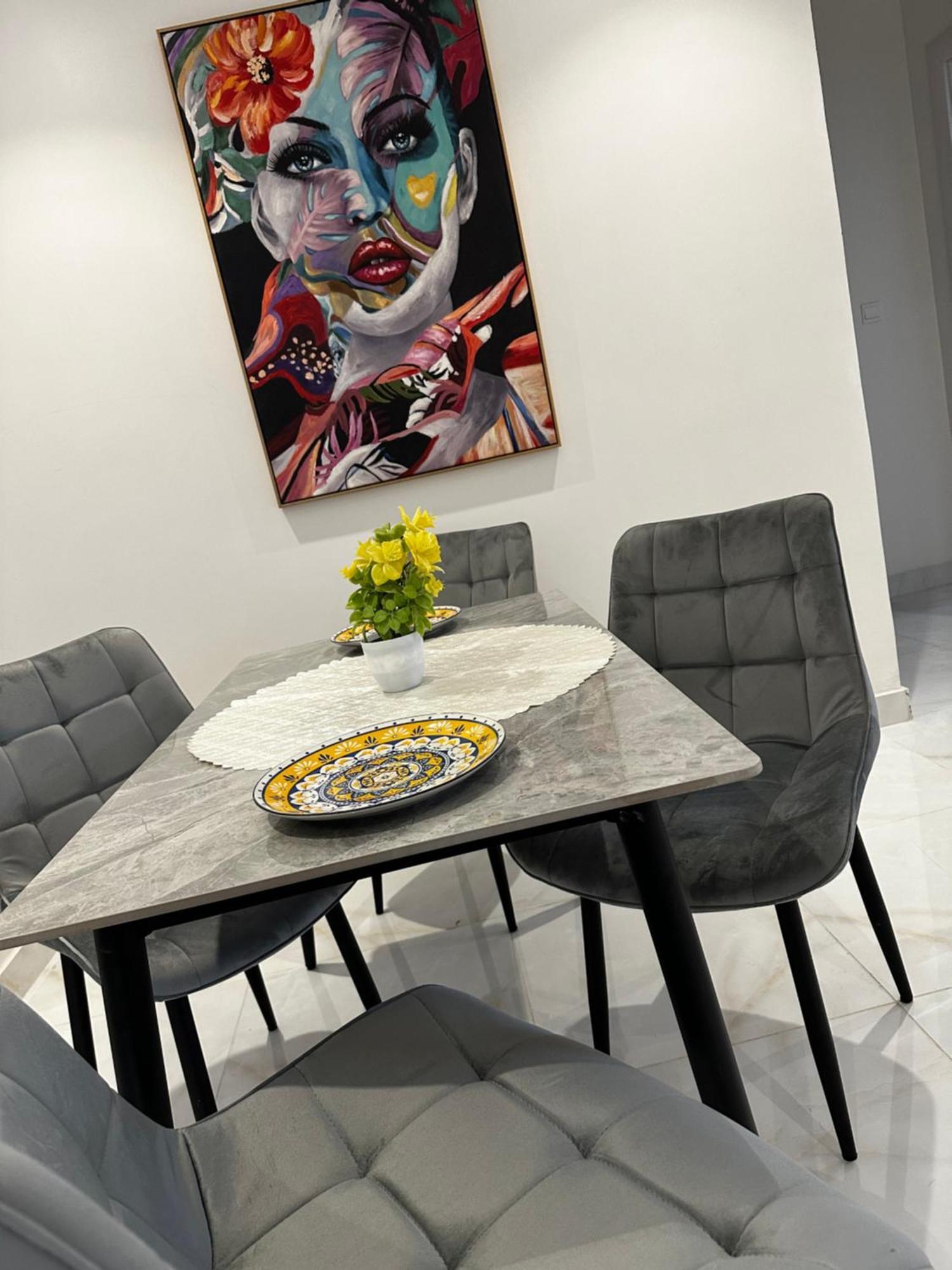 Roma House شقة *